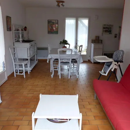 56 Rue Des Seiches 086 Casa de Férias *